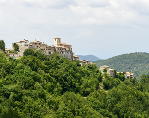 Fototapeta na wymiar Morro Reatino, italian village