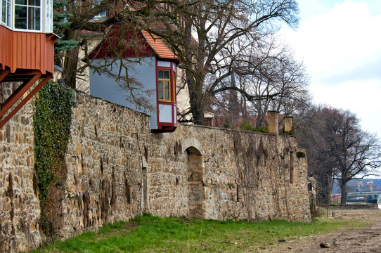 Grimma Bilder Durchsuchen 437 Archivfotos, und Videos