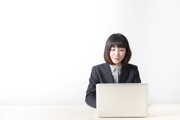 白バックOLポートレート