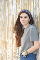Obraz premium Beautiful caucasian young woman looking away.