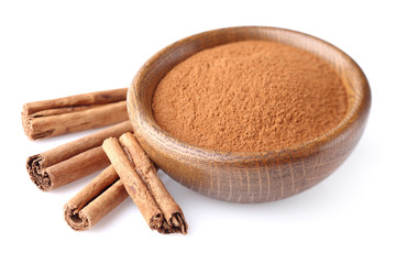 Cinnamon powder with sticks