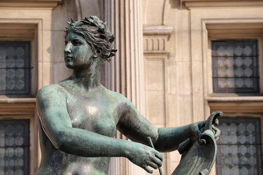 Statue de l'h&ocirc;tel de ville de Paris