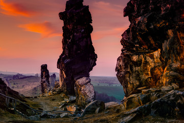 Teufelsmauer bei Thale im Sonnenuntergang