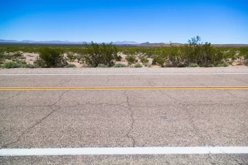 Cercles muraux Route 66 Route vide dans le désert