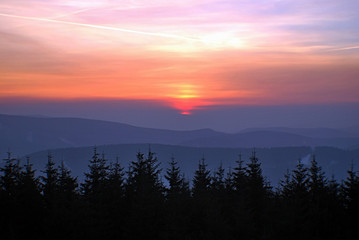 Obraz premium amazing sunrise in mountains