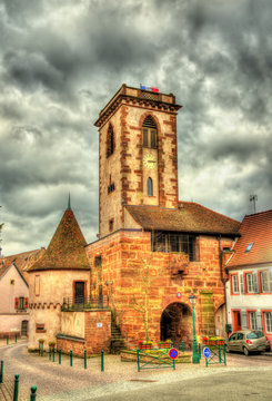 The tower of the castle (La tour du chateau) in Wasselonne - Als