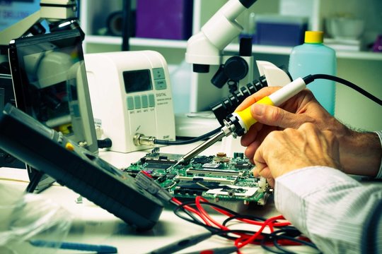 The soldering of chips on the printed circuit board