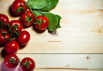 Tomatoes on the wodden table