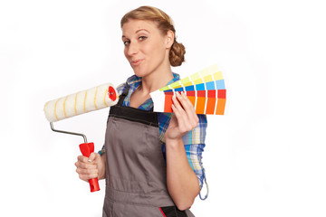 Junge Frau beim malen