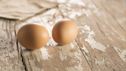 due uova di gallina
