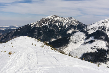 Fototapeta na wymiar Kominiarski Wierch beautiful mountain in winter conditions