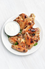Fried chicken wings with sauce