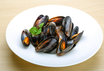 Boiled mussels