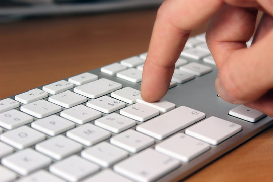 clavier touche entr&eacute;e