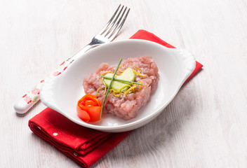 tuna tartare with avocado chive and lemon peel