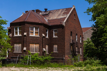 Fototapeta na wymiar Abandoned house in Detroit