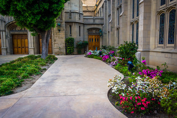 Fototapeta na wymiar Gardens and church in Pasadena, California.
