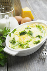 Broccoli, baked with cheese and egg
