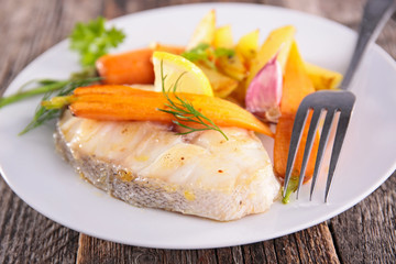 grilled fish and vegetables