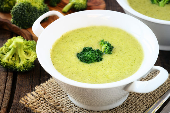 Healthy Vegetarian Cream Of Broccoli Soup