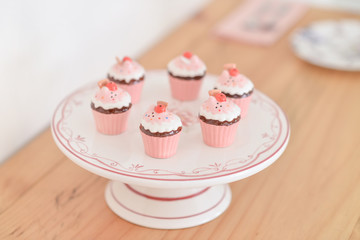 Ceramic Fancy cup cake on tray