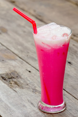 stawberries milk
