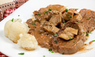 scallops of veal with porcini