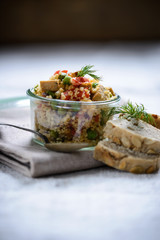 Tofu-Coucous mit Gemüse