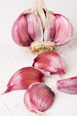Fresh garlic bulb with loose cloves