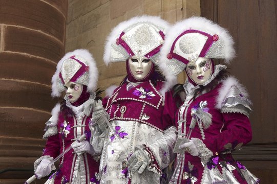 carnaval v&eacute;nitien de rosheim en alsace