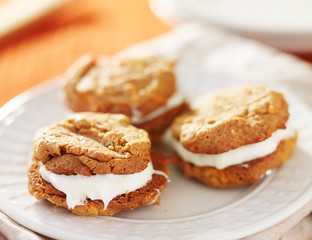 cream filled carrot cake cookies