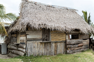 Fototapeta na wymiar garifuna house in Honduras made of natural materials