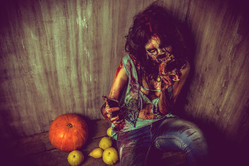 zombi and pumpkin