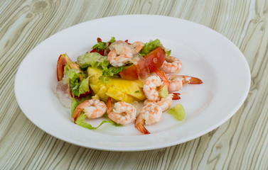 Shrimps with aloe vera salad