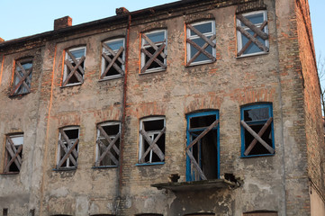rudera ruina stara kamienica © fotovapl