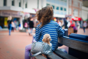 lost girl in the city © esdras700