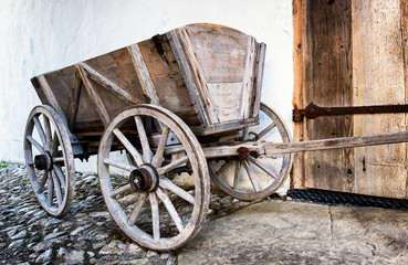 Obraz premium old hay cart