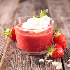 strawberry, almonds and whipped cream