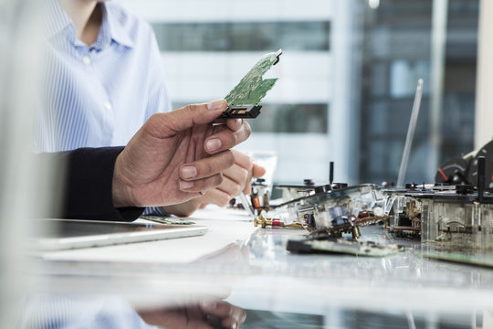 Men have the electronic components