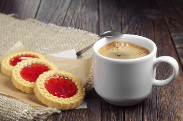 Coffee and cookies with jam