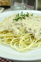 spaghetti à la carbonara