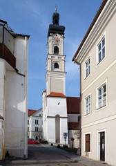 Fototapeta na wymiar Stadtpfarrkirche in Geisenfeld