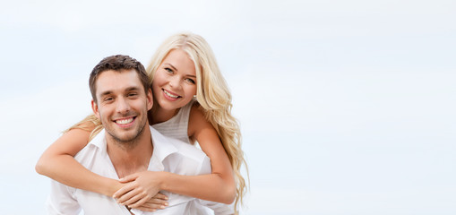 Obraz premium couple having fun on the beach