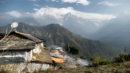 Deurstickers nepali huts in mountains © kevin