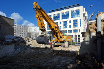 Déblai d'un chantier en milieu urbain