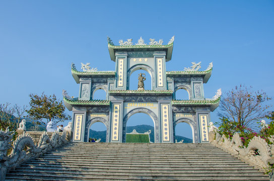 Gate at Linh Ung Pagoda in Da Nang, Vietnam