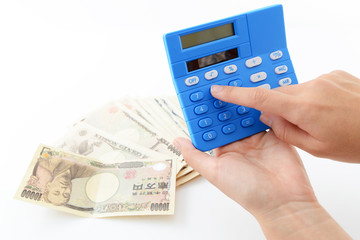 日本の紙幣と計算機