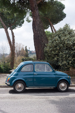 Blue Fiat 500 car