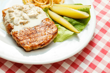 steak with vegetables