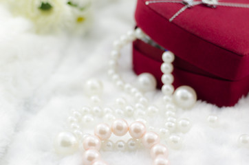 Pearl necklace and bracelet with red jewel box